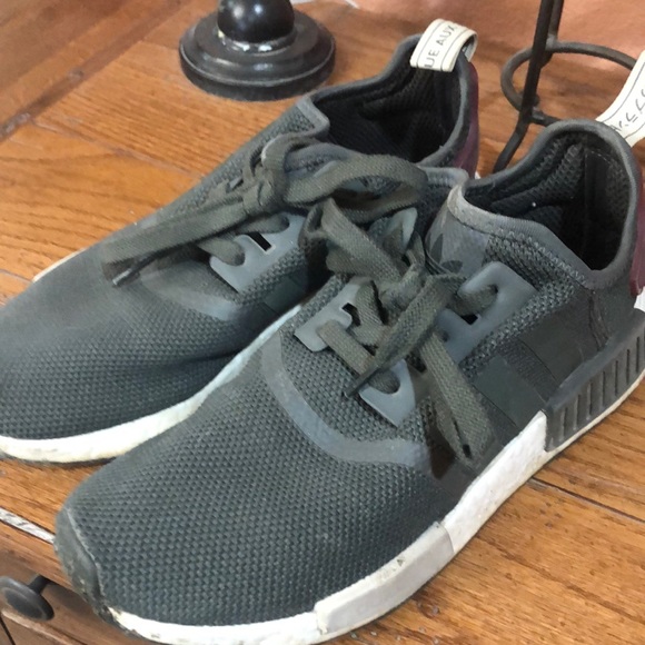 Adidas Tennis Shoes - Picture 1 of 6